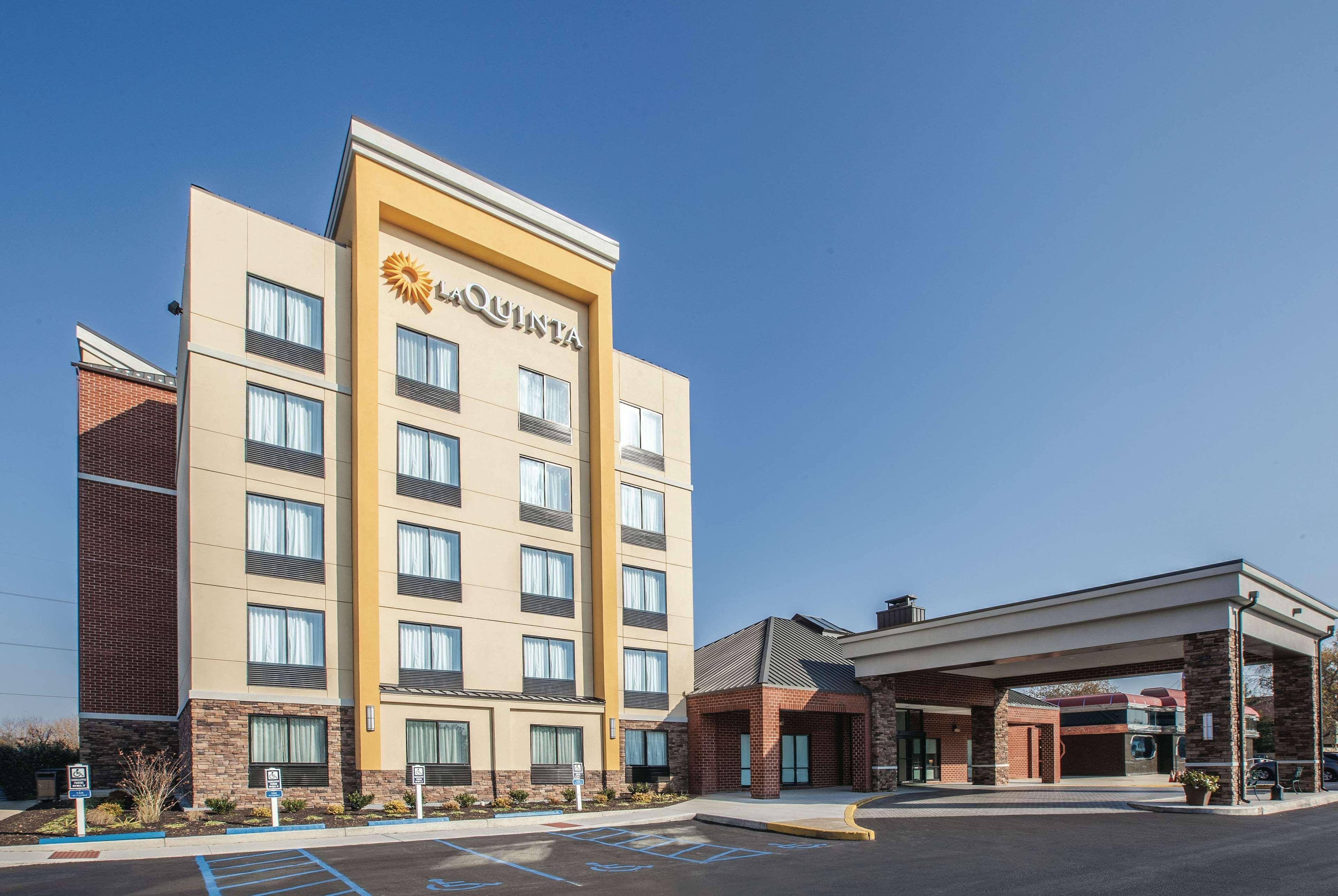 La Quinta By Wyndham Philadelphia Airport Hotel Essington Exterior photo
