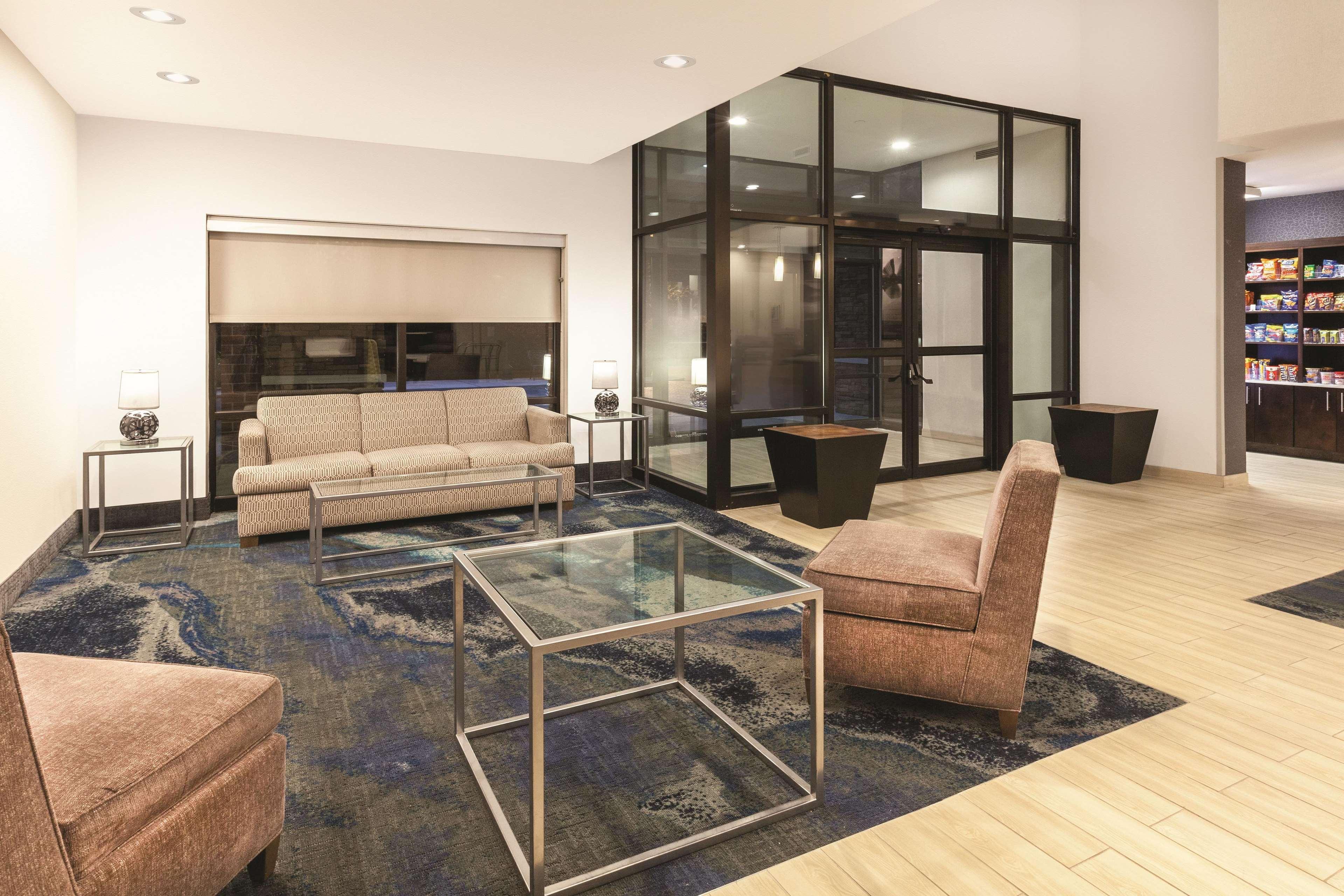 La Quinta By Wyndham Philadelphia Airport Hotel Essington Exterior photo