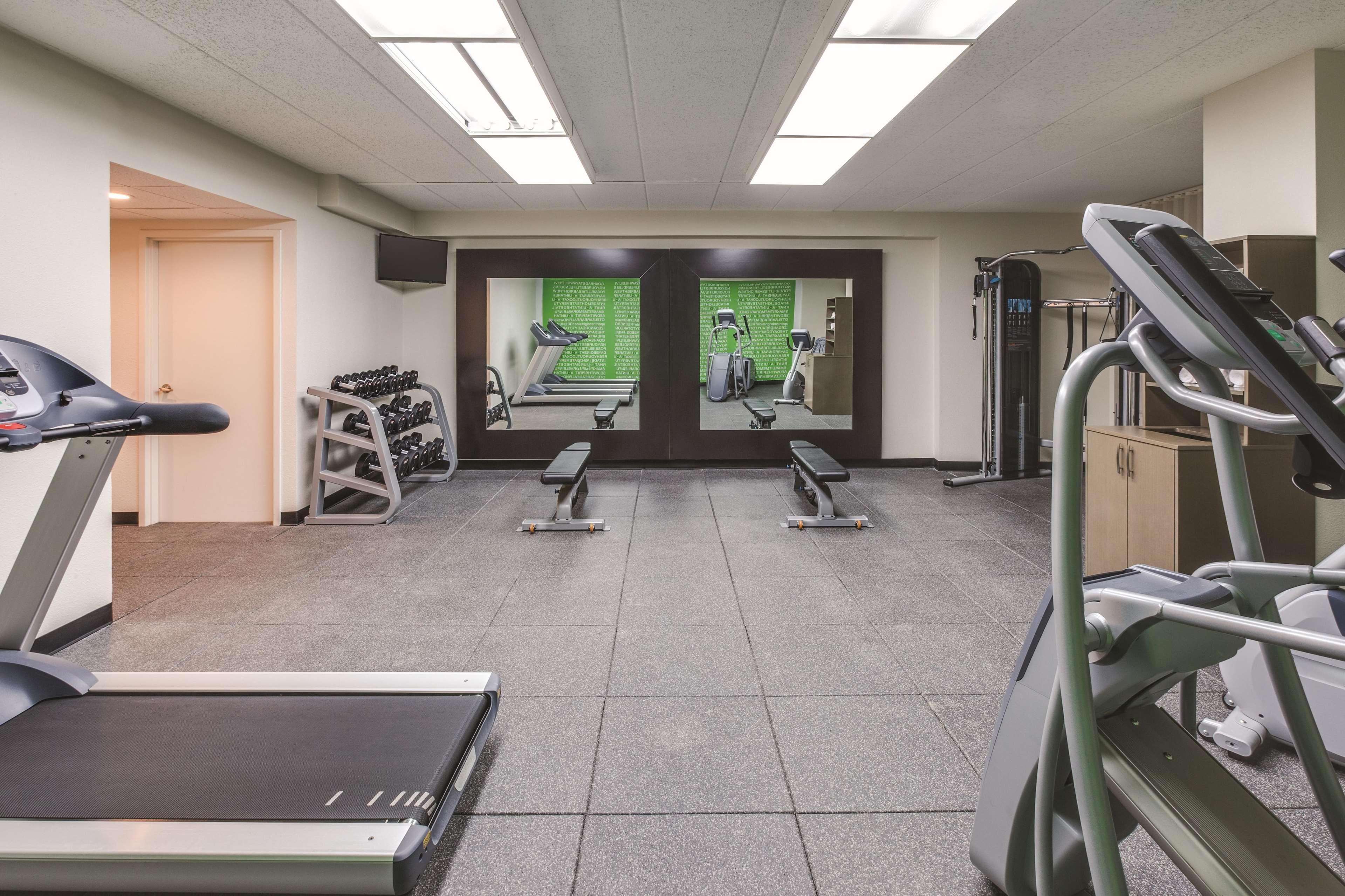 La Quinta By Wyndham Philadelphia Airport Hotel Essington Exterior photo