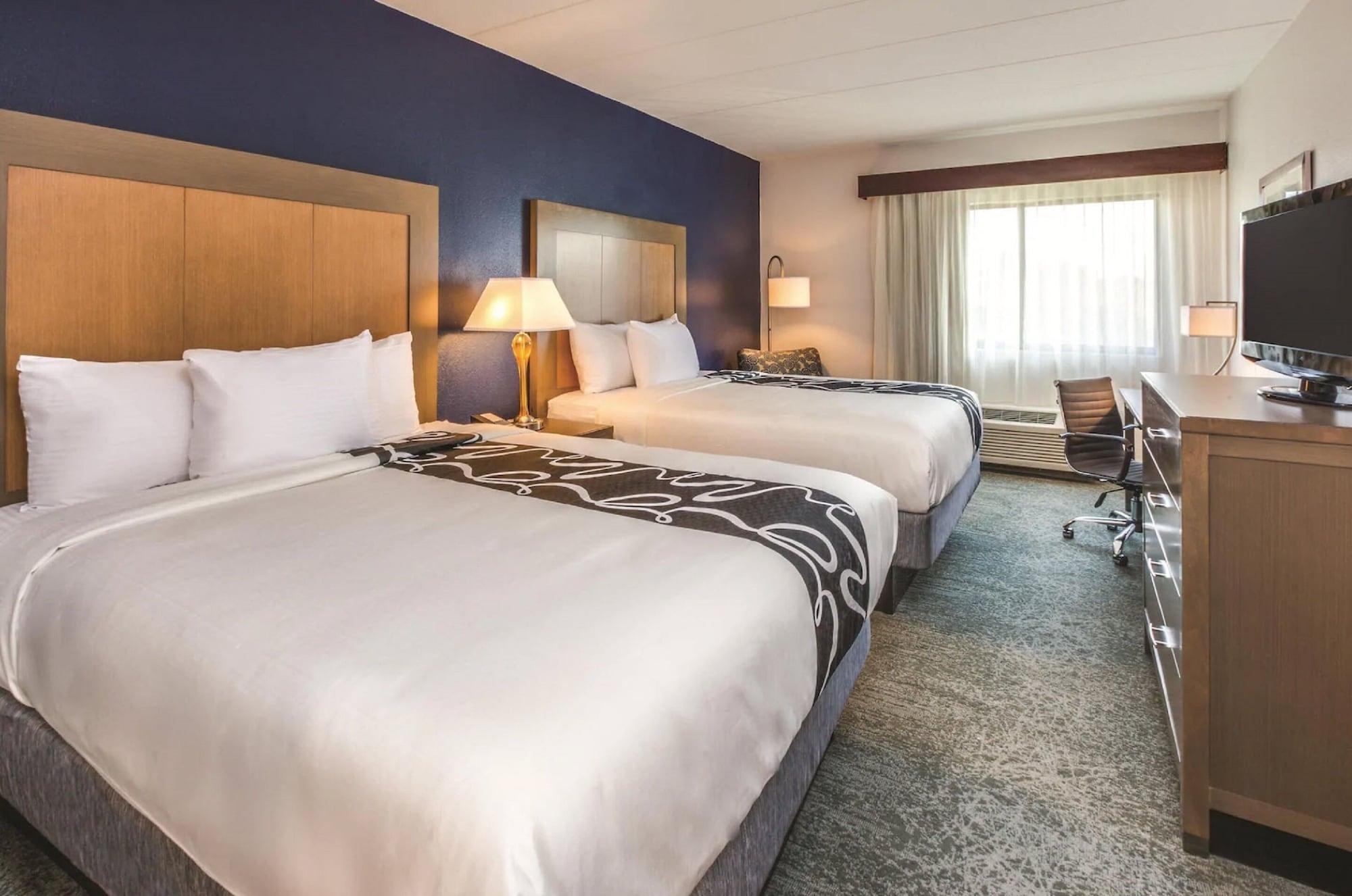 La Quinta By Wyndham Philadelphia Airport Hotel Essington Exterior photo